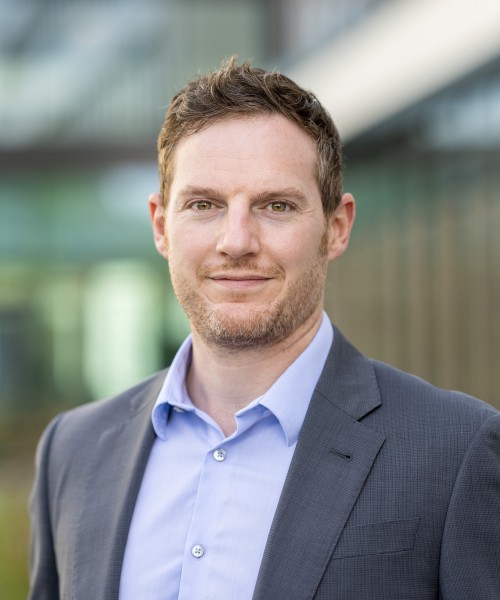 Dr. Kai Flinkerbusch