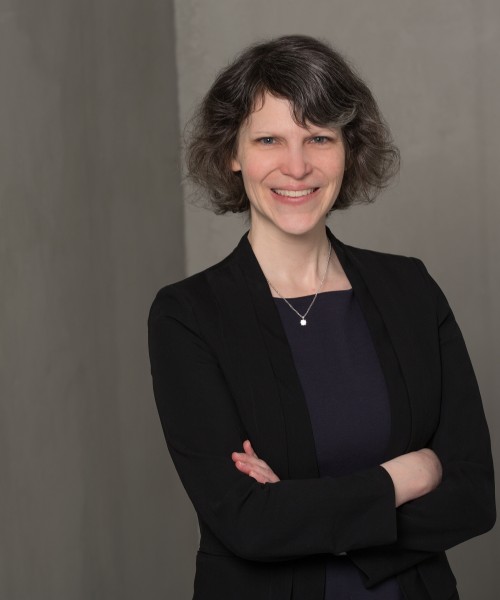 Dr. Stephanie Ropenus